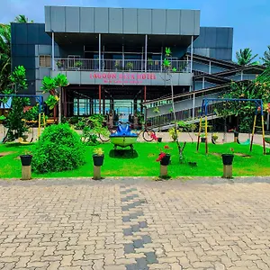 Hotel New Saniro Lagoon Deck, Katunayake